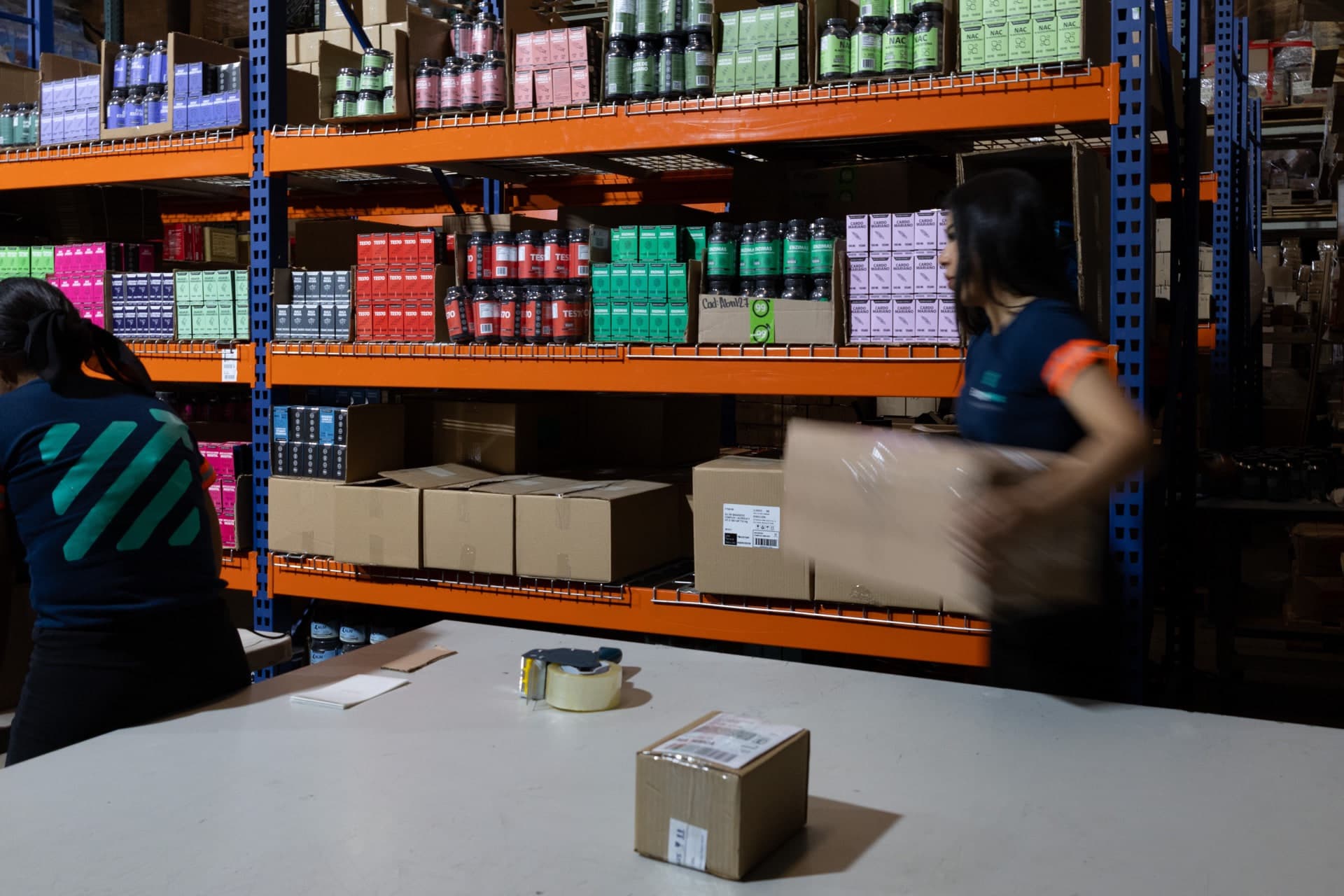 Procesamiento de pedidos (Pick & Pack eficiente)