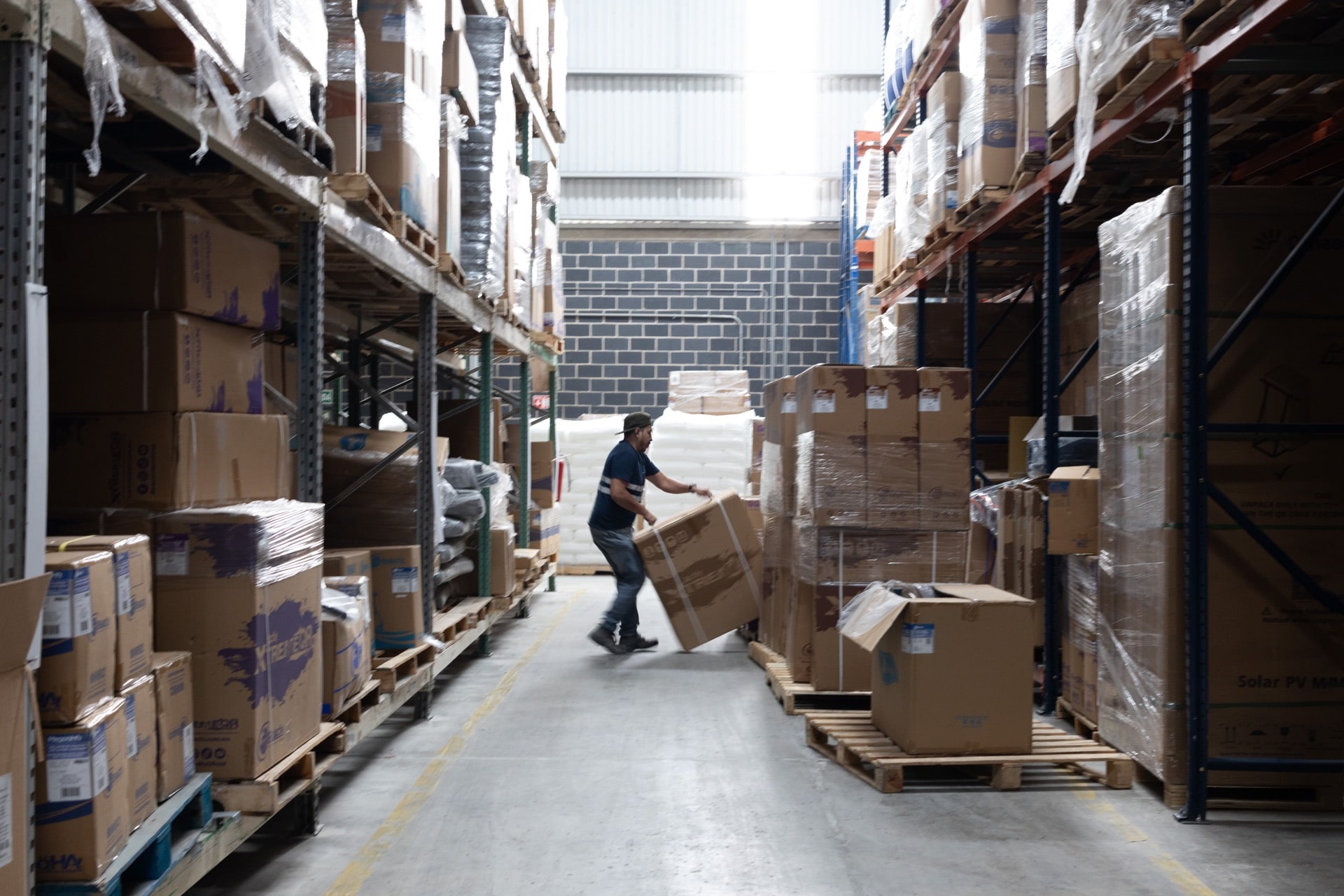 Liberación del SKU compuesto al inventario WMS
